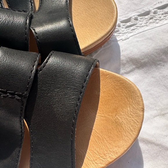Dansko Trudy Black Waxy Calf Leather Buckle Sandal, size 41, super cute 4 summer - Picture 9 of 15